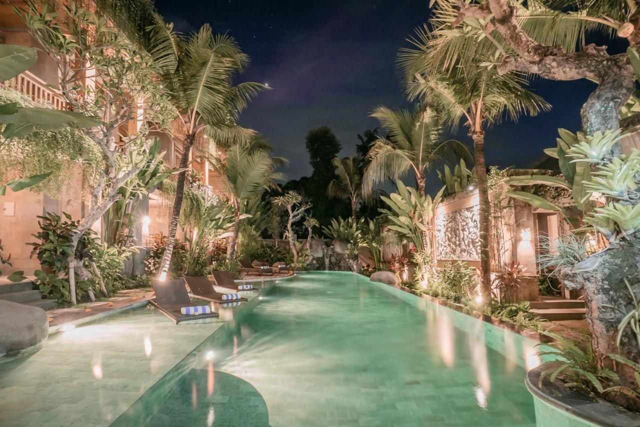 Weda Cita Resort And Spa By Mahaputra Убуд Екстер'єр фото The pool at the hotel
