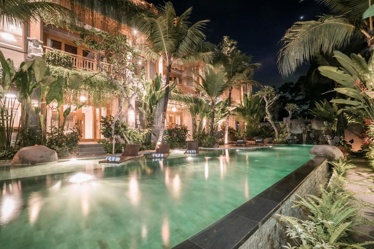 Weda Cita Resort And Spa By Mahaputra Убуд Екстер'єр фото The pool at the hotel