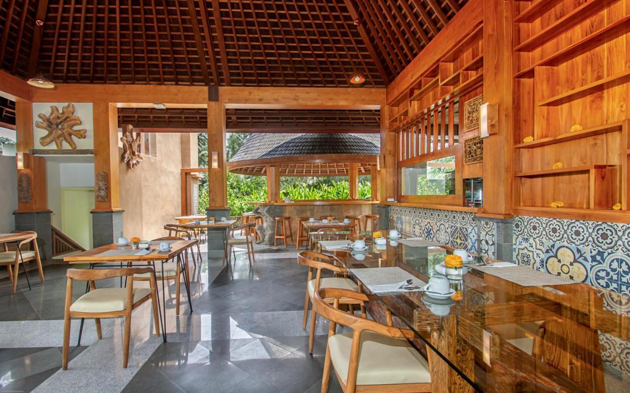 Weda Cita Resort And Spa By Mahaputra Убуд Екстер'єр фото The restaurant at the hotel